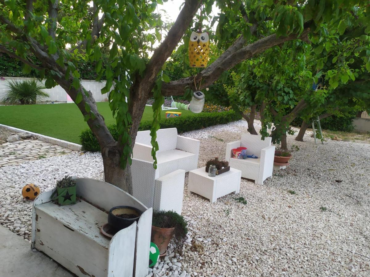 Villa Pintucci Trani Bagian luar foto